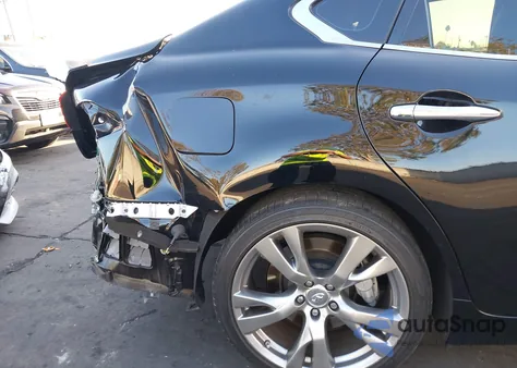 2016 Infiniti Q70 3.7 из США, поврежденный, VIN JN1BY1AP8GM220351